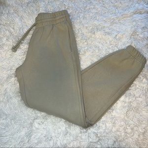 TNA COZYAF BOYFRIEND
SWEATPANTS